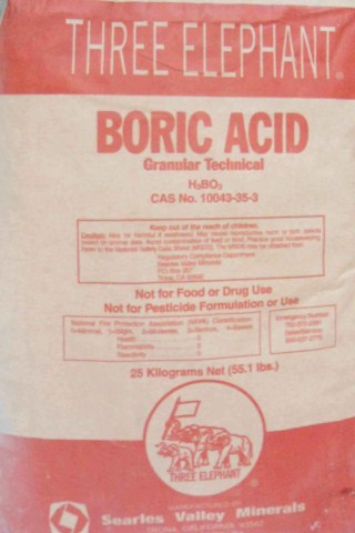 Axit Boric (H3BO3)